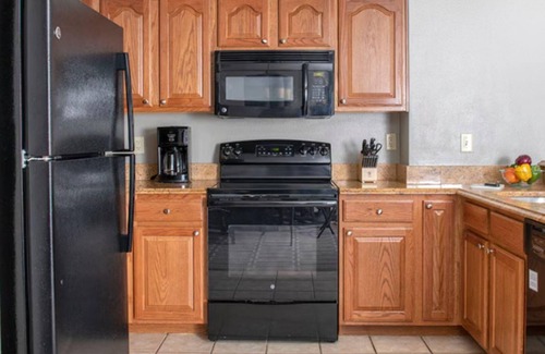 Las Vegas Resort | One Mile From Vegas Strip-Dazzling Vegas Views - Wyndham Grand Desert-1 Bd. Dlx.