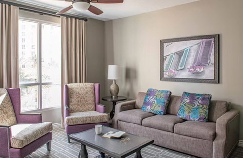 Las Vegas Resort | One Mile From Vegas Strip-Dazzling Vegas Views - Wyndham Grand Desert-1 Bd. Dlx.