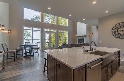 Grandy House | One-Of-A-Kind on West Rush Lake