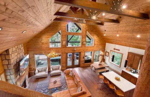 Duck Creek Village House | One of a Kind Cabin, Covered Deck, Spa, and Games