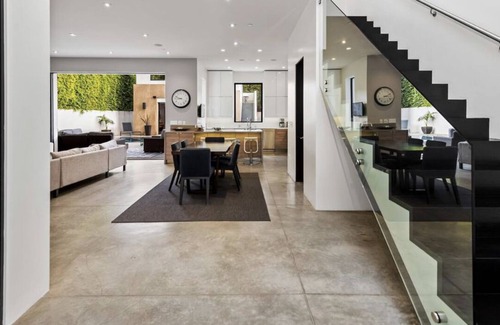 Beverly Grove Villa | One of a Kind Villa with separate guest House pool an hot tub.