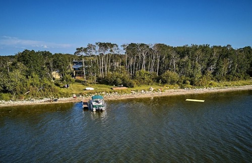 Shoal Lake House | One of Kind LakeFront Cottage Home With Gorgeous Lake Views, Huge Deck