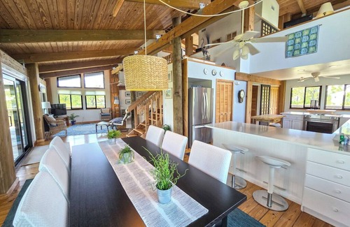 Sea Palm Village House | ONE OF OUR MOST UNIQUE HOMES.