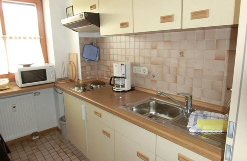 Safferstetten Apartment | One-room apartment (35 sqm) with covered south-facing balcony