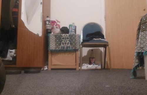 Cannock House | One separate bedroom For Gents Only