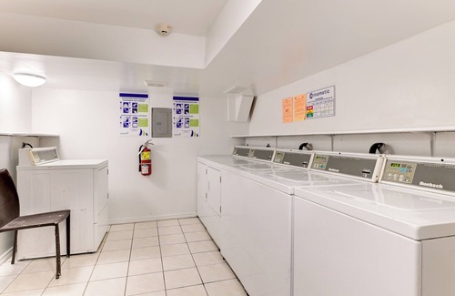 Shaughnessy Village Apartment | One to Four Bedrooms Apartments in the Heart of Downtown Montreal