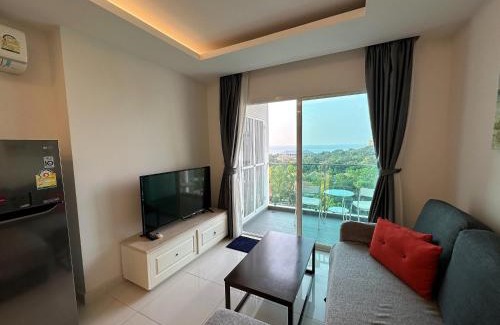 Pratumnak Hill Apartment | One Tower 1 Bed 105 by ThaiminatorPattaya