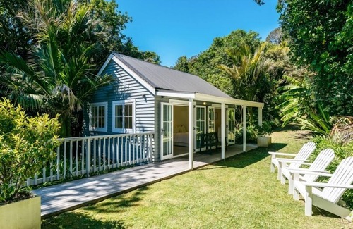 Onetangi House | ONETANGI VISTA | Coast & Country | WINTER DEAL - Stay for 4, Pay for 3