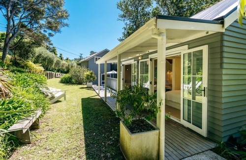 Onetangi House | ONETANGI VISTA | Coast & Country | WINTER DEAL - Stay for 4, Pay for 3