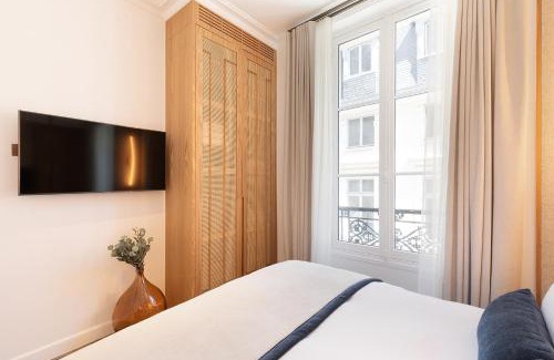 Palais-Royal Apartment | Oniri - Serviced Apartments in Louvre - Rue de Richelieu