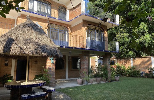 Fluvial Vallarta House | Only 6 km south of Puerto Vallarta the Dragon Fly House is located in Nogalito