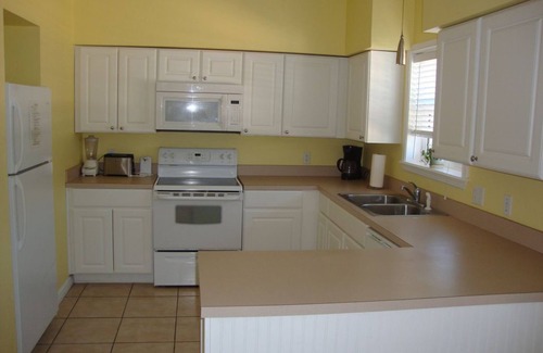 Sand Point Condo | ONLY In-Town Neighborhood w/Restaurant, Bar, Pool/Hot Tub, Beach & Cart Access