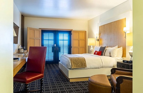 San Jose Hotel | Only Minutes to Thomas Barrett Park! Family-friendly Unit! w/Parking & Pool!