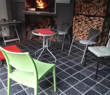 Onrus House | Onrus 4BR House Sleeps 7, Fireplace, Walk to Beach