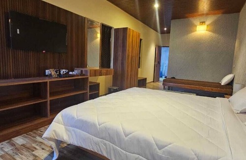 Wellington Hotel | OOTY GRAND VALLEY
