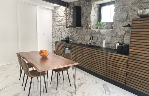 Opatija House | Opatija Rooftop Garden Oasis by the Beach ArtSpace