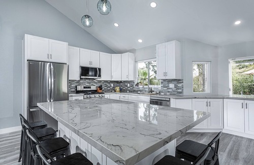 Aviara House | OPEN 9-28 to Oct 2! Pool, Spa, Pets Ok, Remodeled Beachy Lagoon Getaway!