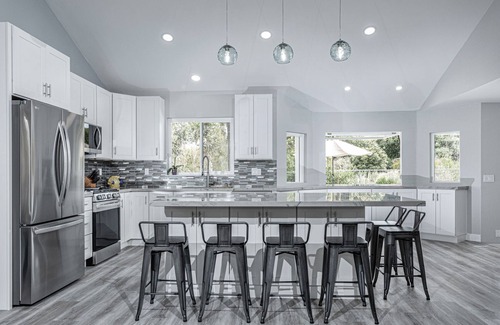 Aviara House | OPEN 9-28 to Oct 2! Pool, Spa, Pets Ok, Remodeled Beachy Lagoon Getaway!