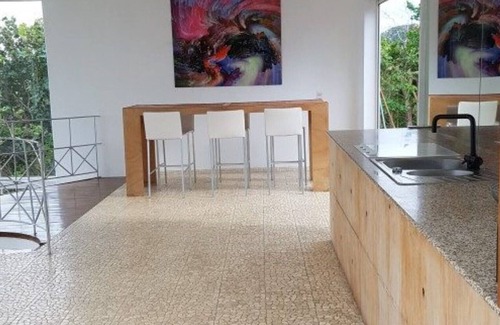 Deshaies Villa | Open-air, ideal for families, 5 minutes from the beach Ideal for filming music videos