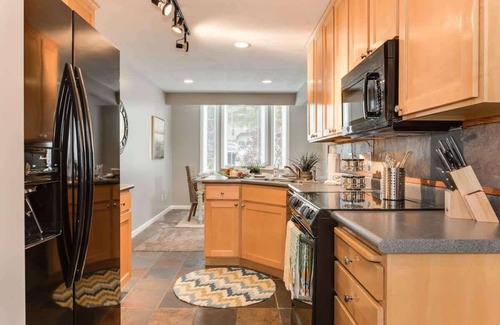 Midvale House | Open Concept Home * Private Hot Tub * Fireplace *