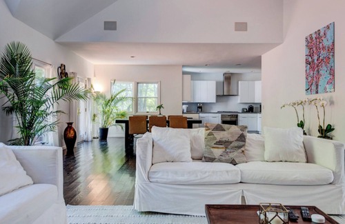 Southampton House | Open Floor Plan, Private Tennis Court, Close to Ocean Beaches and.