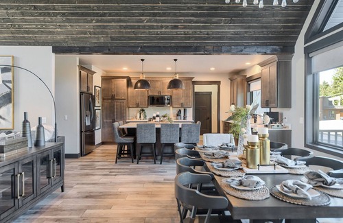 Lead Cabin | Open Floor Plan, Walking Distance to Clubhouse, 4400+ Sq. Ft. Large Driveway!