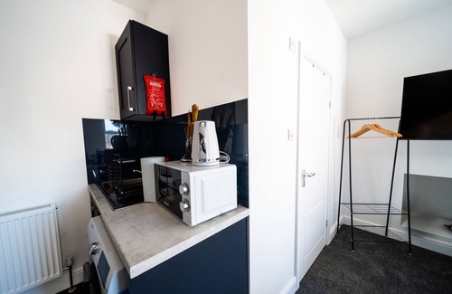 Bognor Regis Apartment | Open Mind Property - Cozy Flat with 2 Beds