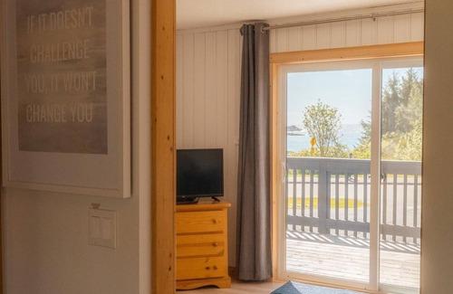 Ucluelet Hotel | Open Studio Kitchenette | #4