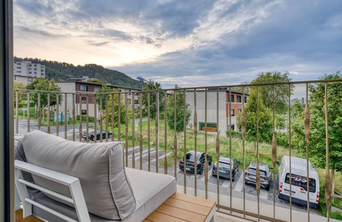 Wiedikon Apartment | Open Wiedikon Studio w/Storage & W/D, nr Market, by Blueground