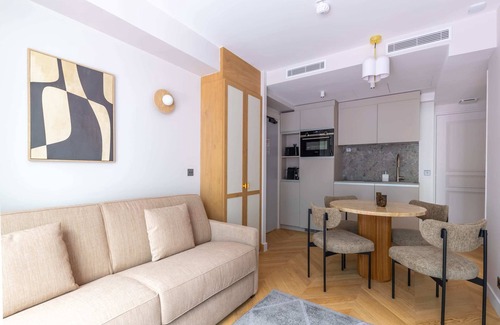 Chaussee-d'Antin Apartment | Opera - One Bedroom Balcony