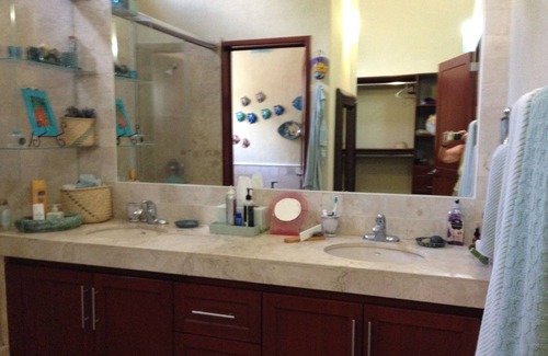 San Antonio Tlayacapan House | Opportunity for the discerning guest looking for secure, gated resort community