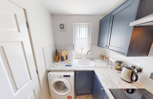 Liverpool Apartment | Orange Rentals | Stunning views | 2BR Apartment | Sleeps 6