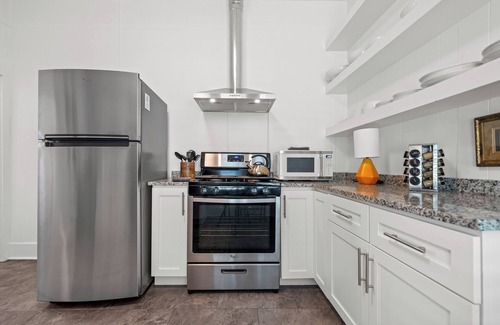 Hot Springs Cottage | Orange Street Cottage - Walk to Restaurants, Shops & Bars in Historic Downtown!