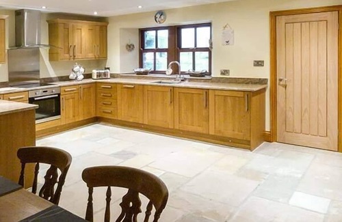 Fourstones Near Bentham Cottage | ORCABER COTTAGE, pet friendly, luxury holiday cottage in Austwick