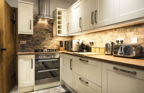 Tenby House | Orchard Cottage - Luxury Barn Conversion