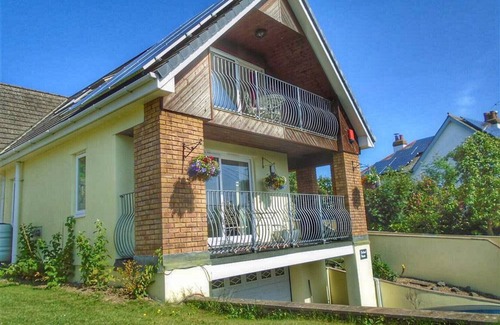 Wadebridge Cottage | Orchard House, in the bustling town of Wadebridge