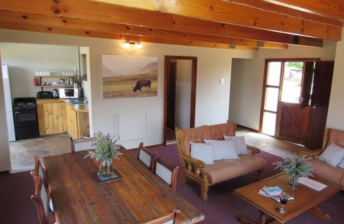 Cathkin Park Apartment | Orchard Manor Unit 2