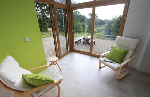 Kendal House | Orchard Nook - Sleeps 4, 2 Bedrooms (one ensuite)