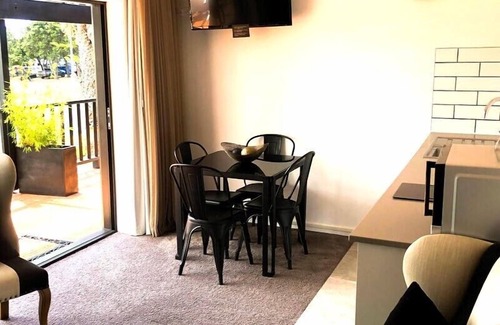 Orewa Apartment | Orewa Beachcomber