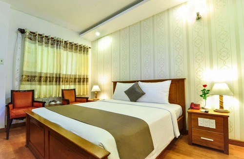 Tran Phu Beach Hotel | Oriental Nha Trang Hotel - Đối diện bãi biển