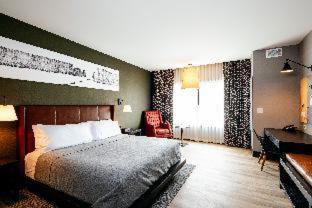 Golden Hotel | Origin Red Rocks, a Wyndham Hotel