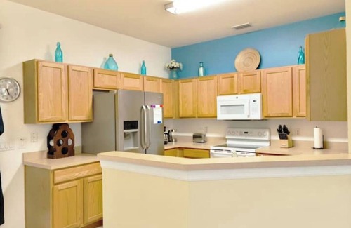 Thousand Oaks House | Orlando Disney Vacation 5BR, 2 King Beds, Pool & Spa, Themed Rooms 5 Min to Shop