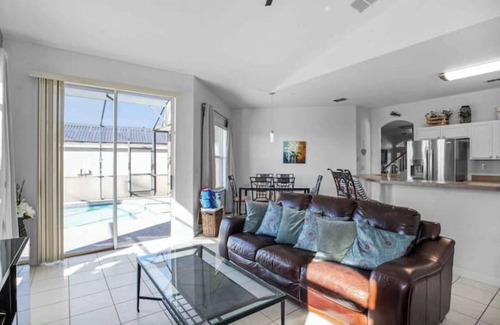 Tuscan Ridge House | Orlando Paradise 5BR Pool/Spa, 2 Masters Near Disney, Universal, Champions Gate