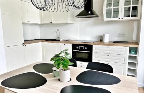 Trygort Apartment | Orli Dziób - apartament nad brzegiem z basenem i sauną