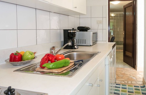 Medveja House | Oscha & Karin by Interhome
