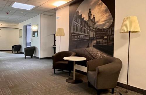 Srodmiescie Południowe Hotel | OSiR Polna