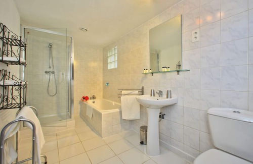 Souillac House | Osiris is tranquility in a child-friendly environment.