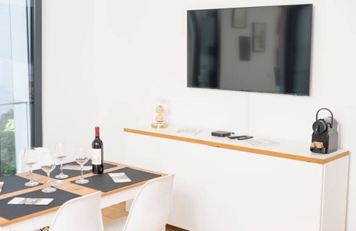 Ottakring Apartment | Ottakring Balcony Suite