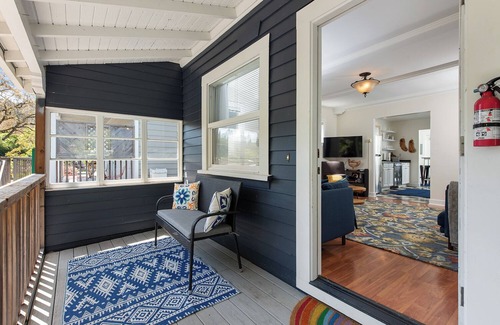 Guerneville Cabin | Otter's Landing ~ Families and Friends, Riverfront Getaway, Dog Friendly