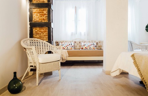 La Xerea House | OttoH Charm Stay